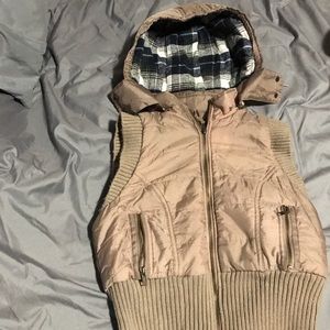 FREE PEOPLE PUFFER VEST